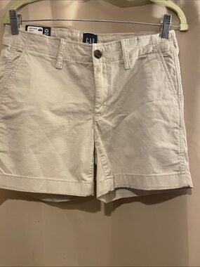 GAP Women's Cream Chino Bermuda Shorts